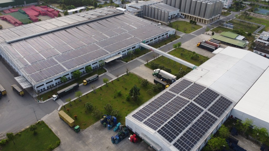 Dự án điện mặt trời mái nhà được đưa vào hoạt động tại nhà máy Bia Sài Gòn Quảng Ngãi.