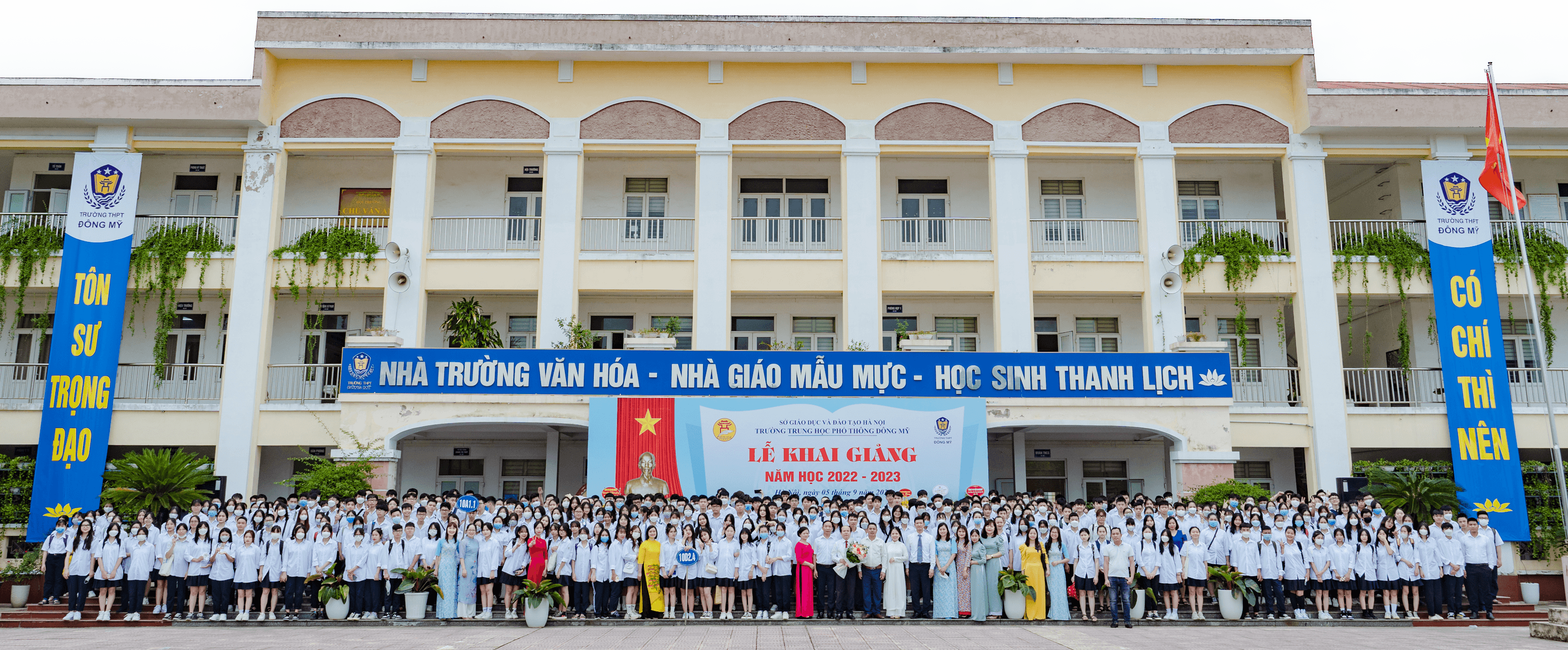 Bộ trưởng Bộ Giáo dục và Đào tạo trao đổi, lắng nghe tâm tư của nhà giáo cả nước