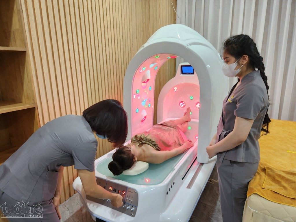 Công nghệ làm trắng và trẻ hoá làn da tại Spa Hoa Phượng