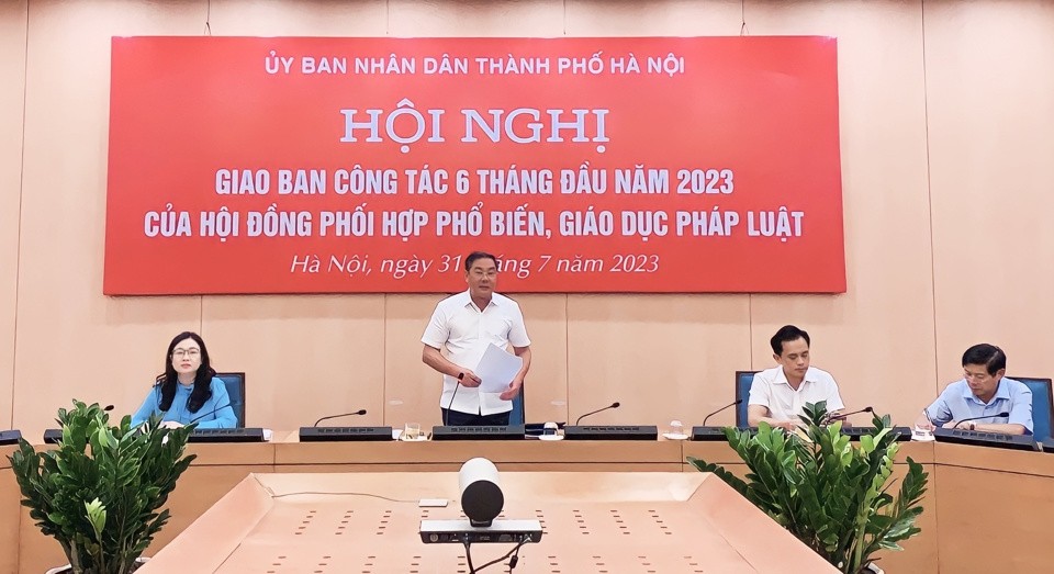 Phó Chủ tịch Thường trực UBND TP Lê Hồng Sơn phát biểu kết luận
