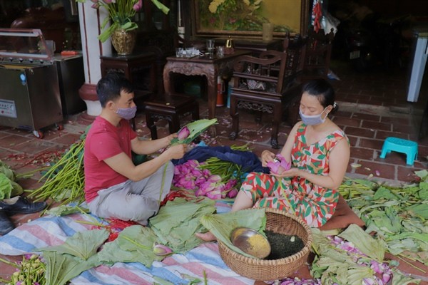 Chè sen Quảng An: Lưu giữ nét đẹp văn hóa tinh tế của người Hà Nội