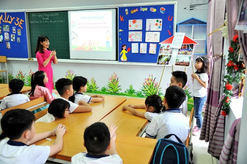 Học sinh trường Tiểu học Trần Phú, thị xã Sơn Tây