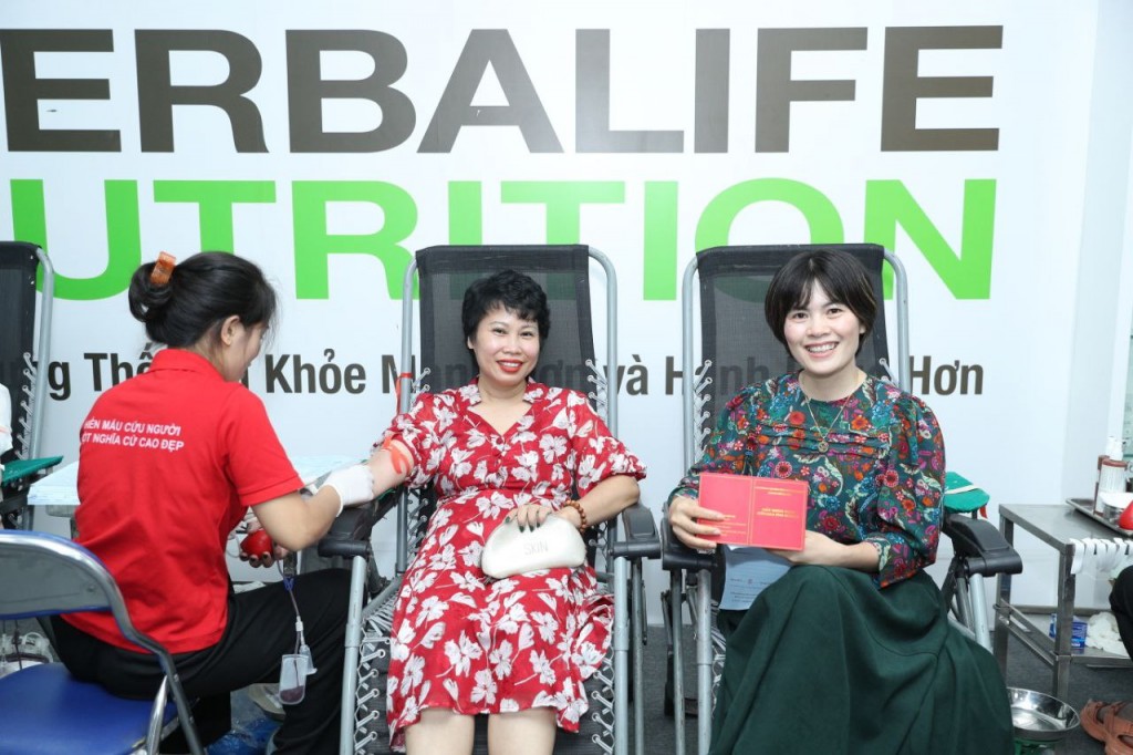 Thành viên độc lập và nhân viên Herbalife Việt Nam tham gia hiến 280 đơn vị máu