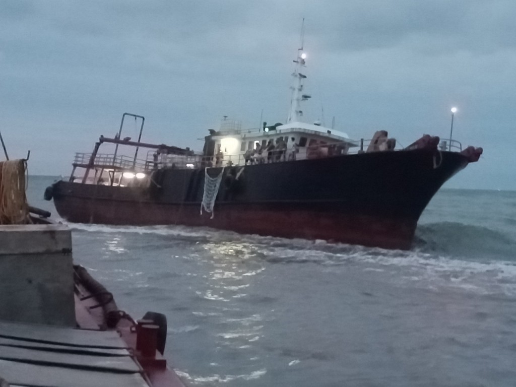 Hải Phòng: Cứu hộ thành công 7 thuyền viên gặp nạn trên biển