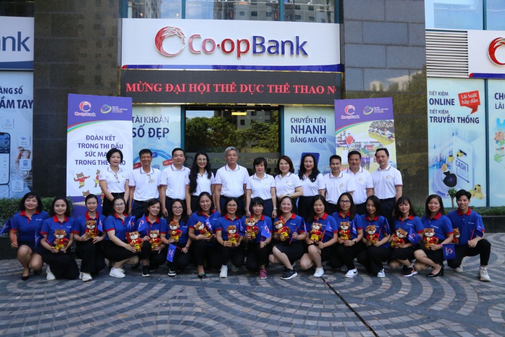 Co-opBank tổ chức lễ xuất quân tham dự Đại hội TDTT ngành Ngân hàng lần thứ nhất