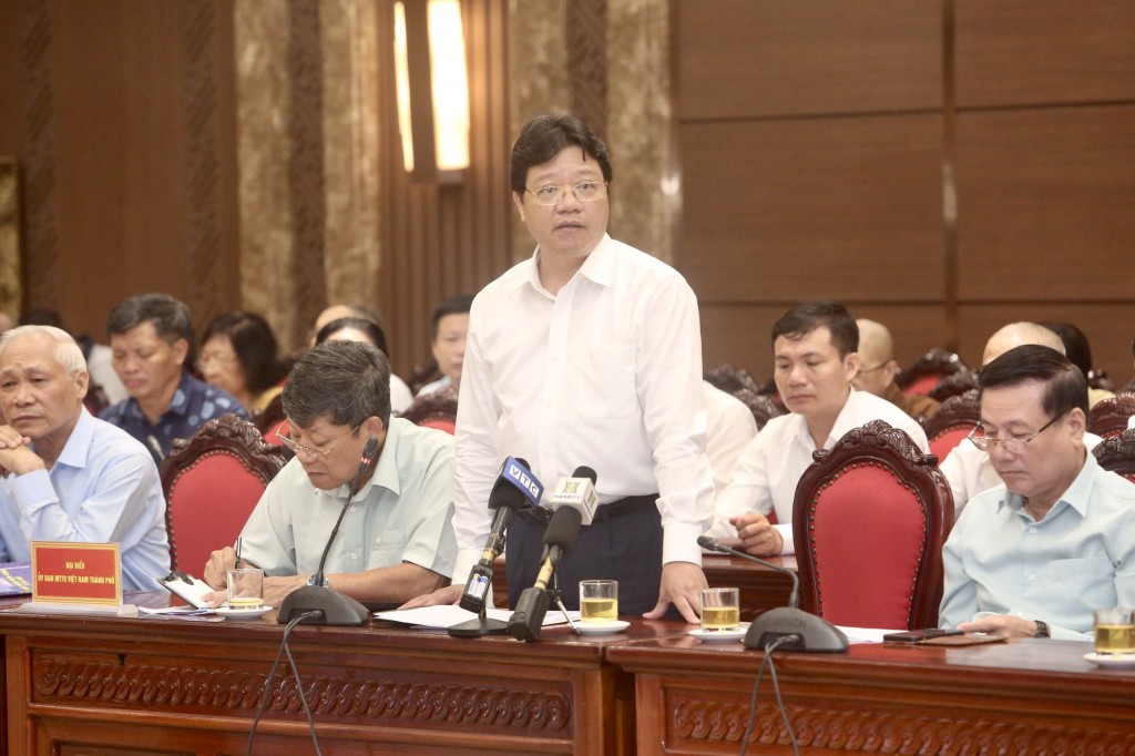 Đại biểu Nguyễn Thanh Hải - Uỷ viên Ban thường trực, Trưởng Ban Tổ chức Uỷ ban MTTQ Việt Nam TP Hà Nội đặt vấn đề (ảnh Viết Thành)