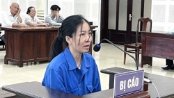 Đà Nẵng: Nữ giảng viên mua xăng đốt chồng tử vong lãnh án chung thân