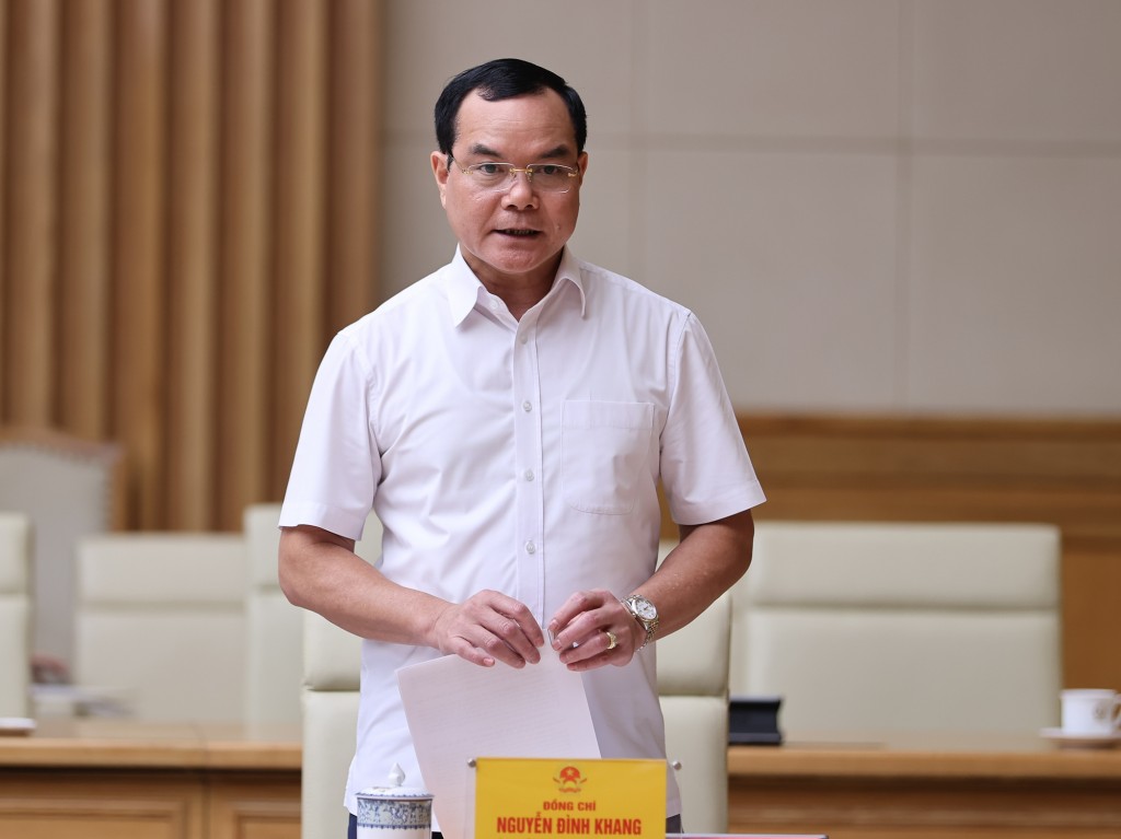 Chủ tịch Tổng Liên đoàn Lao động Việt Nam Nguyễn Đình Khang phát biểu tại phiên họp - Ảnh: VGP/Nhật Bắc