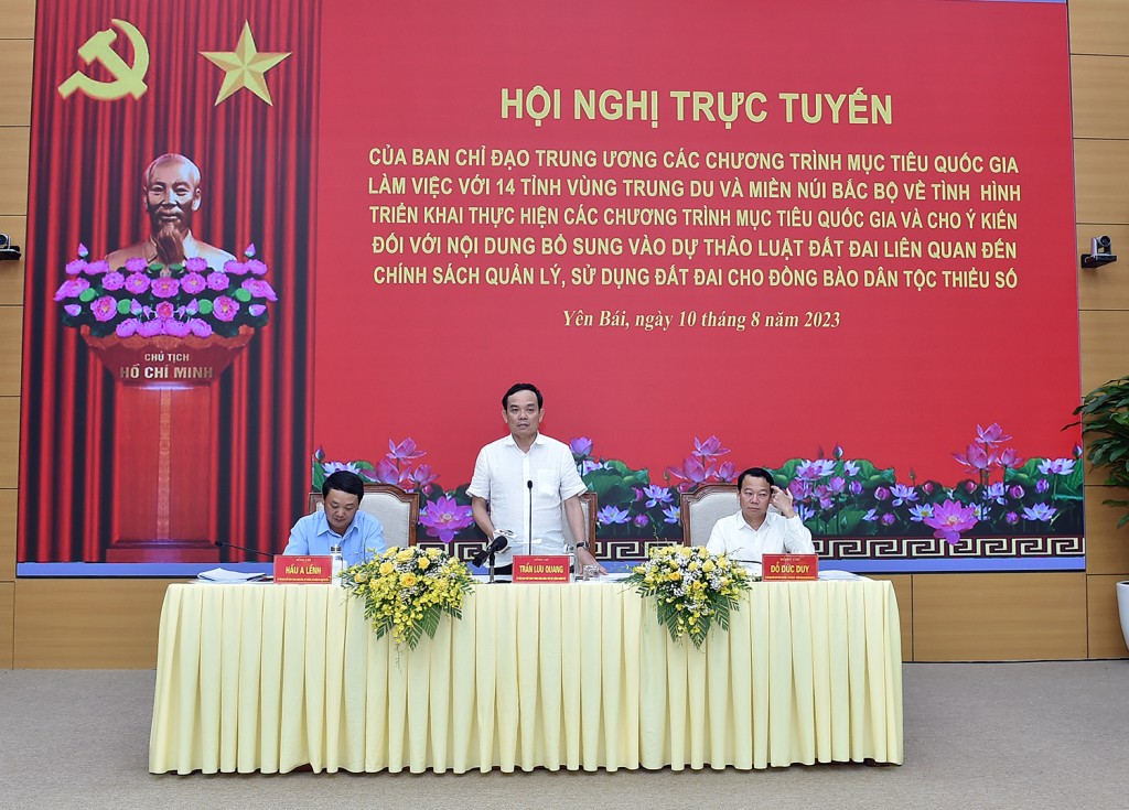 Phó Thủ tướng Trần Lưu Quang đã chủ trì Hội nghị trực tiếp kết hợp trực tuyến với 14 tỉnh vùng trung du và miền núi Bắc Bộ về tình hình triển khai thực hiện các chương trình MTQG - Ảnh: VGP/Hải Minh