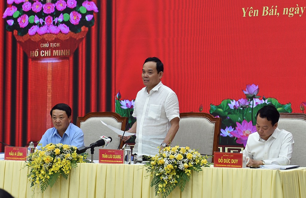 Phó Thủ tướng yêu cầu các địa phương phải giải ngân toàn bộ số vốn của năm 2022 kéo dài sang năm 2023, phấn đấu giải ngân ít nhất 90% vốn được phân bổ năm 2023 - Ảnh: VGP/Hải Minh