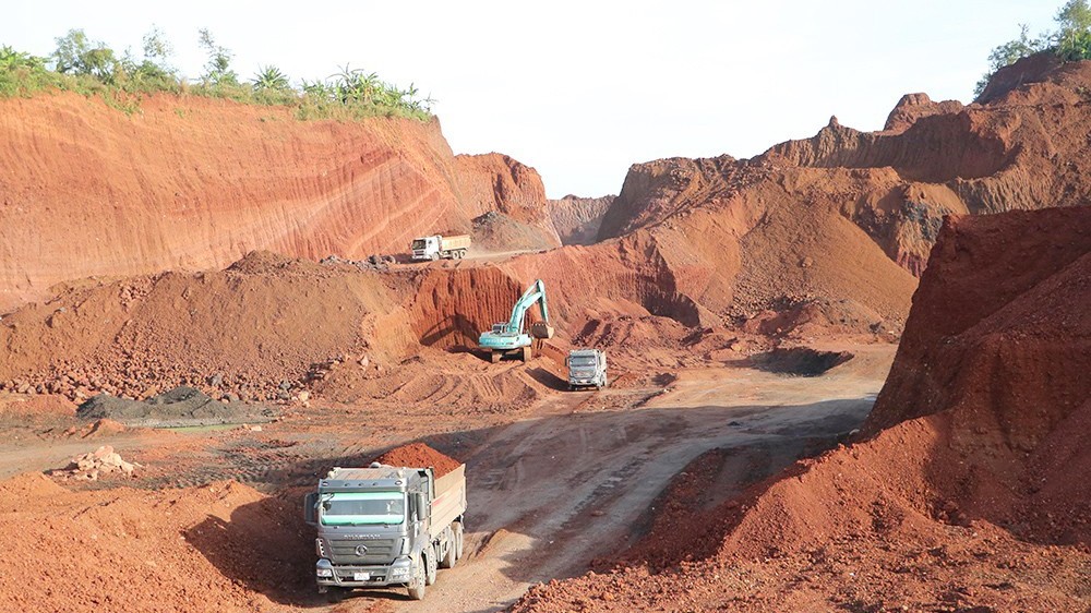 Sai phạm về khai thác đất, Ban Quản lý Thăng Long và Liên doanh Vinaconex - Trung Chính vào “tầm ngắm”