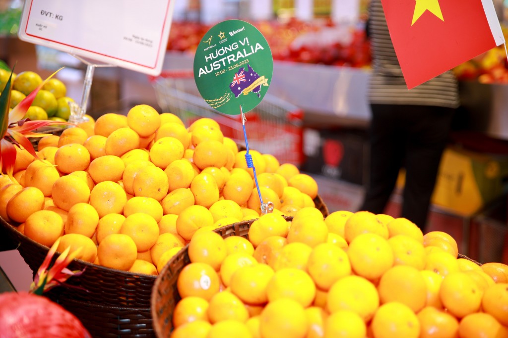 WinCommerce quảng bá 2 loại trái cây nhập khẩu đặc trưng của Australia là cam, quýt