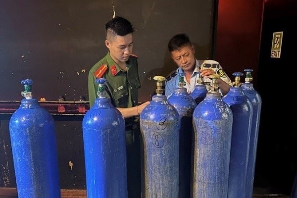 Liên tiếp phát hiện nhiều cơ sở kinh doanh trái phép “bóng cười”