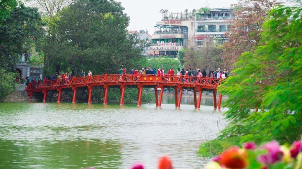 Trào dâng tình bạn, tình đời