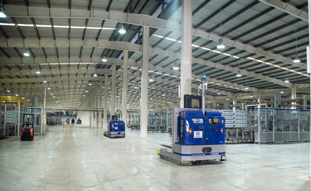 Siêu nhà máy sữa Việt Nam của Vinamilk với công suất 800 triệu lít sữa/năm, giảm phát thải tới 10.000 tấn CO2/năm nhờ các giải pháp công nghệ “xanh” hơn