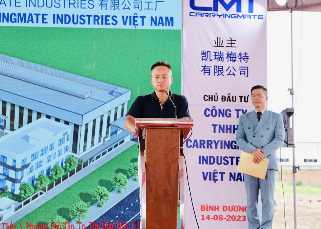 2.	Ông Mr Ke, Andrew Huafeng Wan, Chủ tịch HĐQT Công ty TNHH Carrryingmate Industries Việt Nam phát biểu tại lễ động thổ