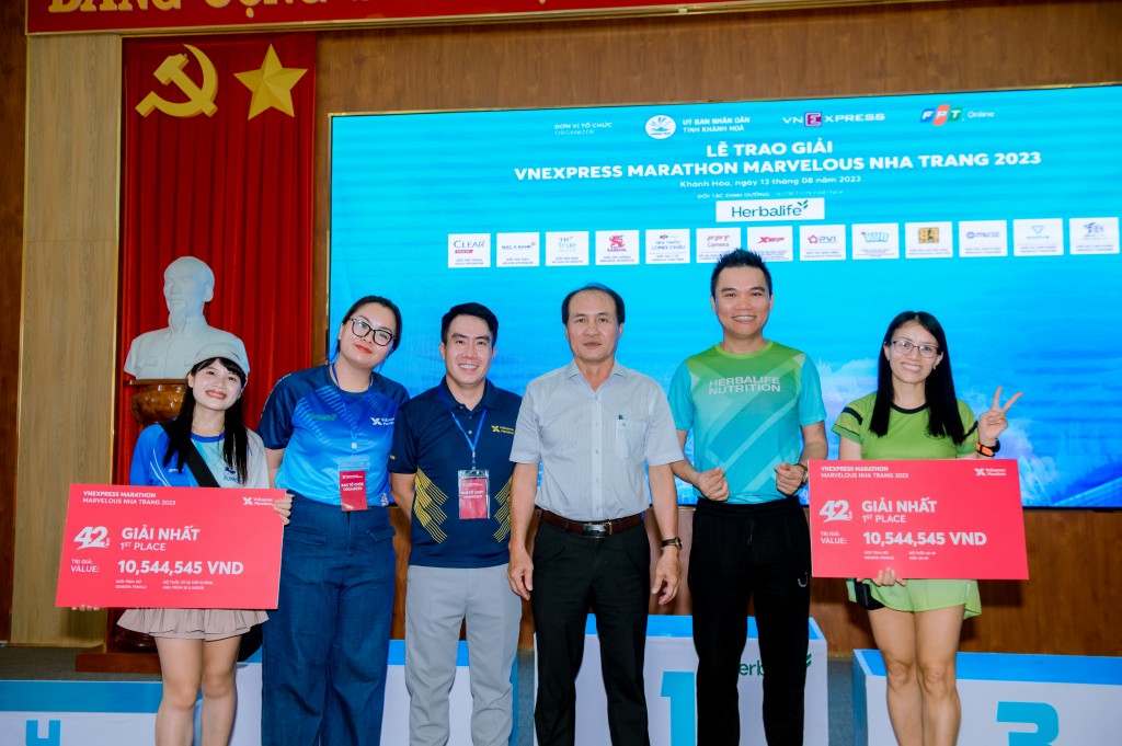 Herbalife Việt Nam tài trợ dinh dưỡng cho giải VnExpress Marathon Marvelous Nha Trang năm thứ hai liên tiếp