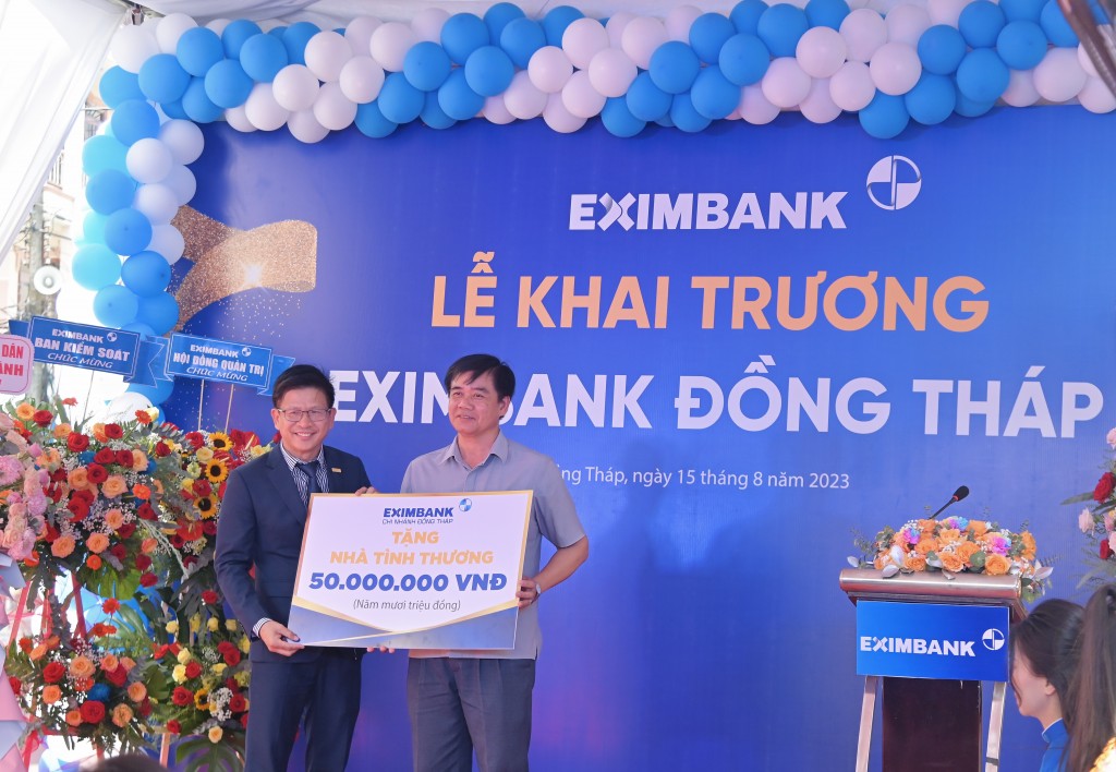 Eximbank khai trương chi nhánh và phòng giao dịch mới tại Đồng Tháp và TX Giá Rai (Bạc Liêu)