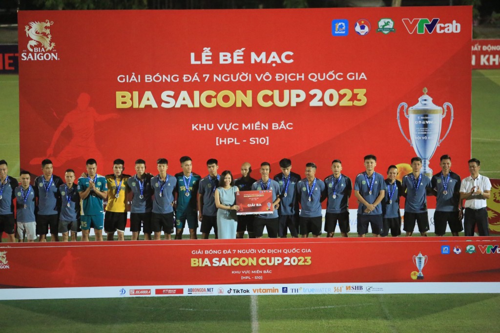 Mobi lên “ngôi vương” Giải bóng đá 7 người vô địch quốc gia Bia Saigon Cup 2023 - khu vực miền Bắc