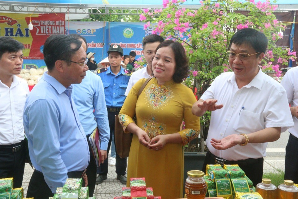 Hà Nội: Khai mạc tuần hàng sản phẩm OCOP, làng nghề tại huyện Thạch Thất