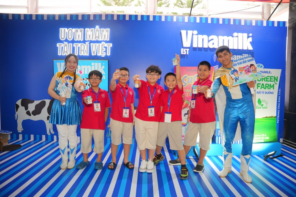 Vinamilk tiếp sức 