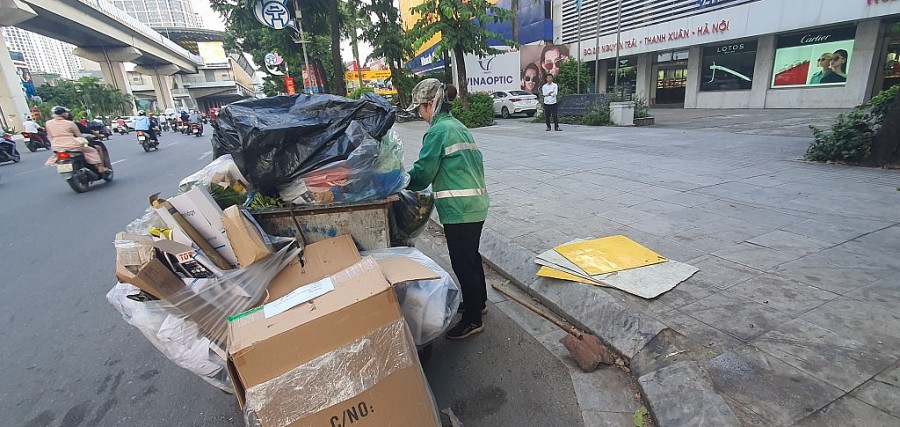 Bài 3: Người dân phân loại rác, đơn vị thu gom lại trộn chung