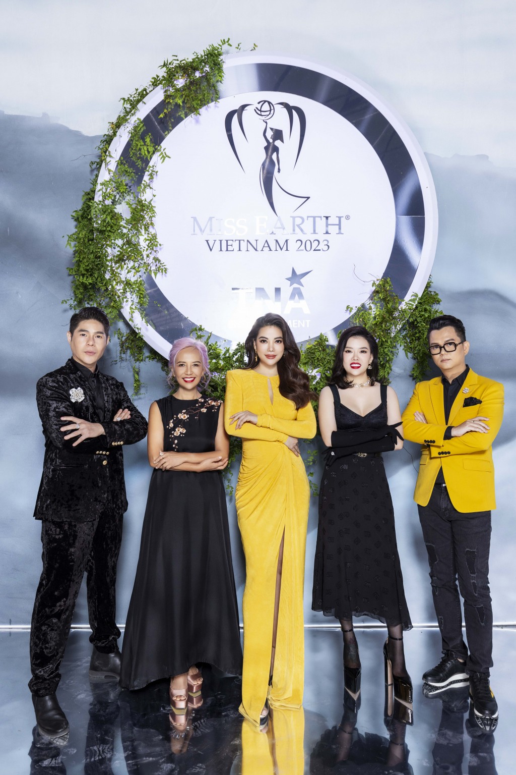 Dàn giám khảo vòng casting offline của Miss Earth Việt Nam 2023