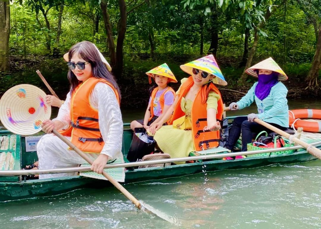Hành trình mang đến niềm vui, sự gắn kết cho cán bộ, công nhân viên Tập đoàn Quang Minh - Nam Sơn