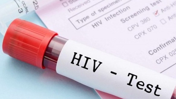 Sự thật bất ngờ về nhóm Bông Hồng Đen liên quan đến việc xét nghiệm HIV cho học sinh