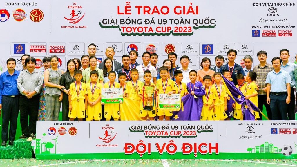 CLB BĐ Hà Nội giành ngôi vô địch giải Bóng đá U9 toàn quốc