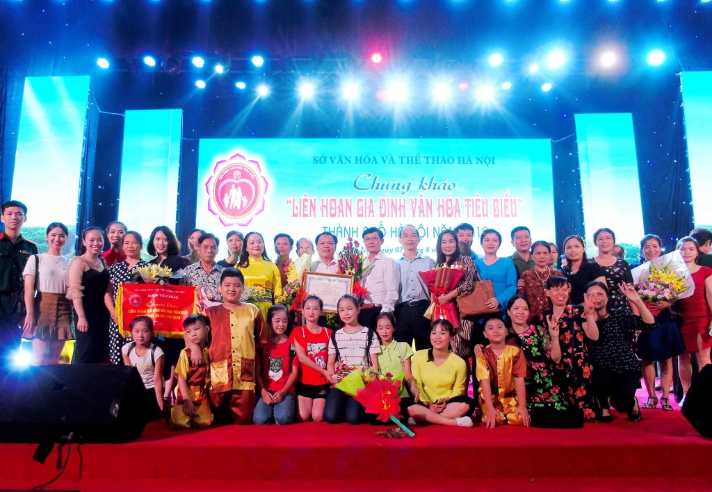 Liên hoan “Gia đình văn hóa tiêu biểu”  thành phố Hà Nội lần thứ I thành công tốt đẹp để lại nhiều ấn tượng với công dân Thủ đô