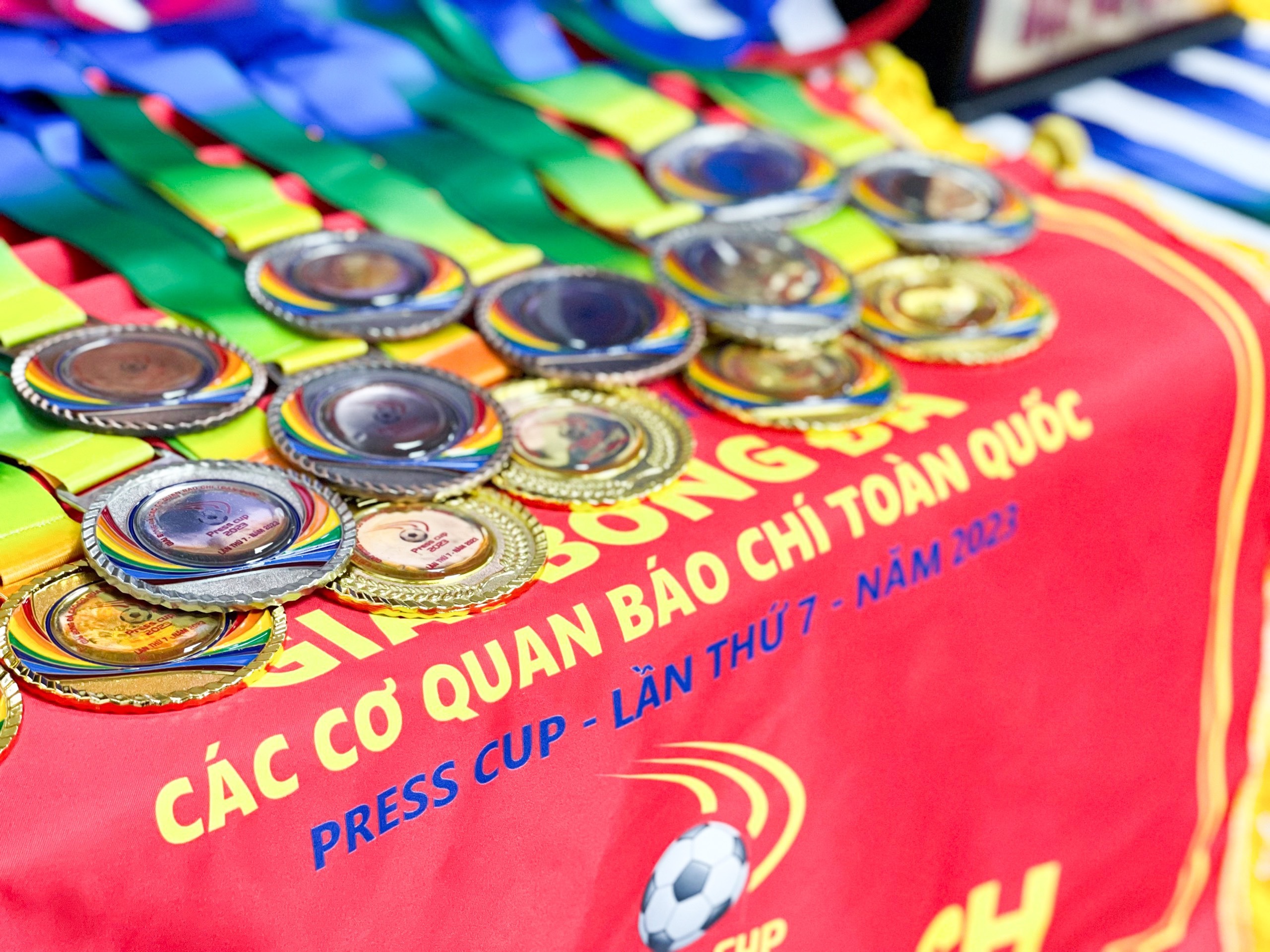 Press Cup 2023: Cuộc đua tài của những người làm báo trên sân cỏ chính thức bắt đầu