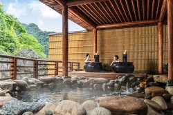 Vì sao tắm onsen được xem như một “nghi thức của mùa thu”?