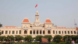 TP Hồ Chí Minh tổ chức định kỳ tham quan trụ sở UBND thành phố