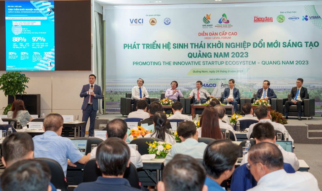 Ông Nguyễn Phương Sơn - Giám đốc Đối ngoại Amway Việt Nam chia sẻ về Báo cáo Khởi nghiệp toàn cầu năm 2023 của Tập đoàn Amway