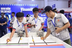 Vinamilk tiếp sức nhà vô địch nhí bứt phá tại Robotacon WRO 2023