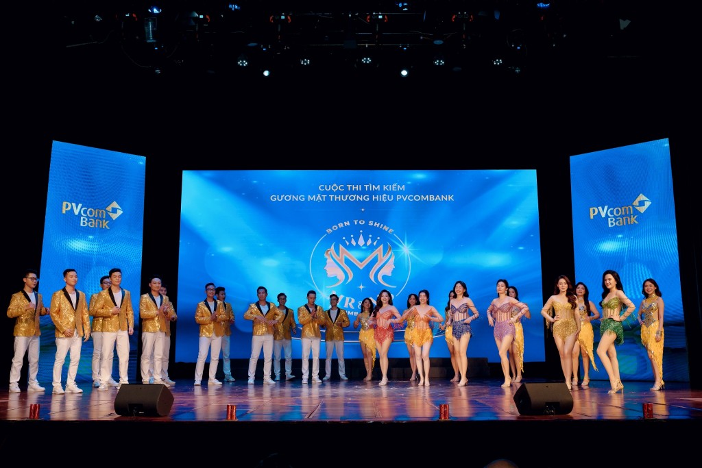 Tự tin chính là cách các thí sinh tỏa sáng trên sân khấu của chung kết “Mr & Ms PVcomBank 2023”