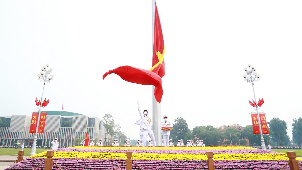 Vang mãi bản hùng ca