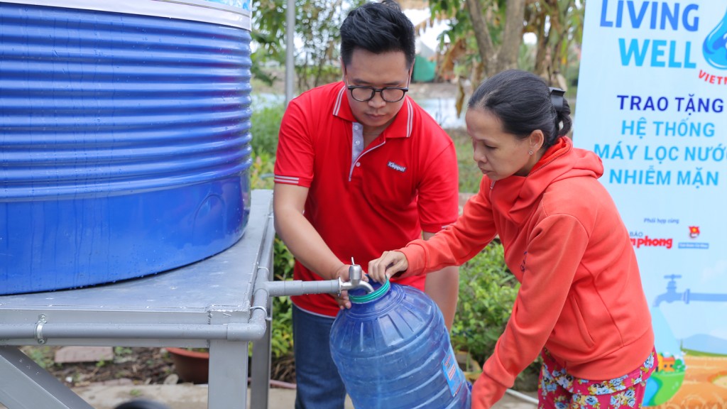 Báo Tiền Phong, Keppel tặng máy lọc nước cho bà con tỉnh Cà Mau