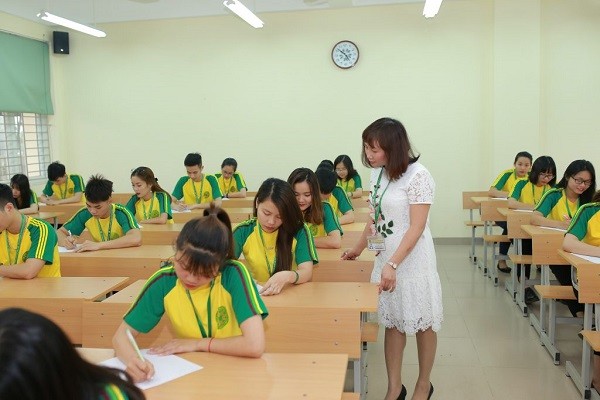 Một giờ học của sinh viên Học viện Nông nghiệp Việt Nam