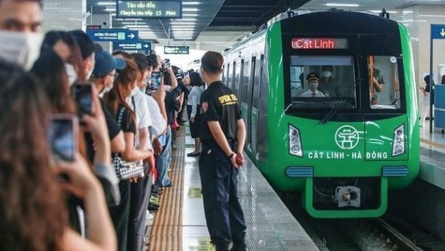 Đường sắt Cát Linh - Hà Đông xác lập kỷ lục vận chuyển hành khách mới