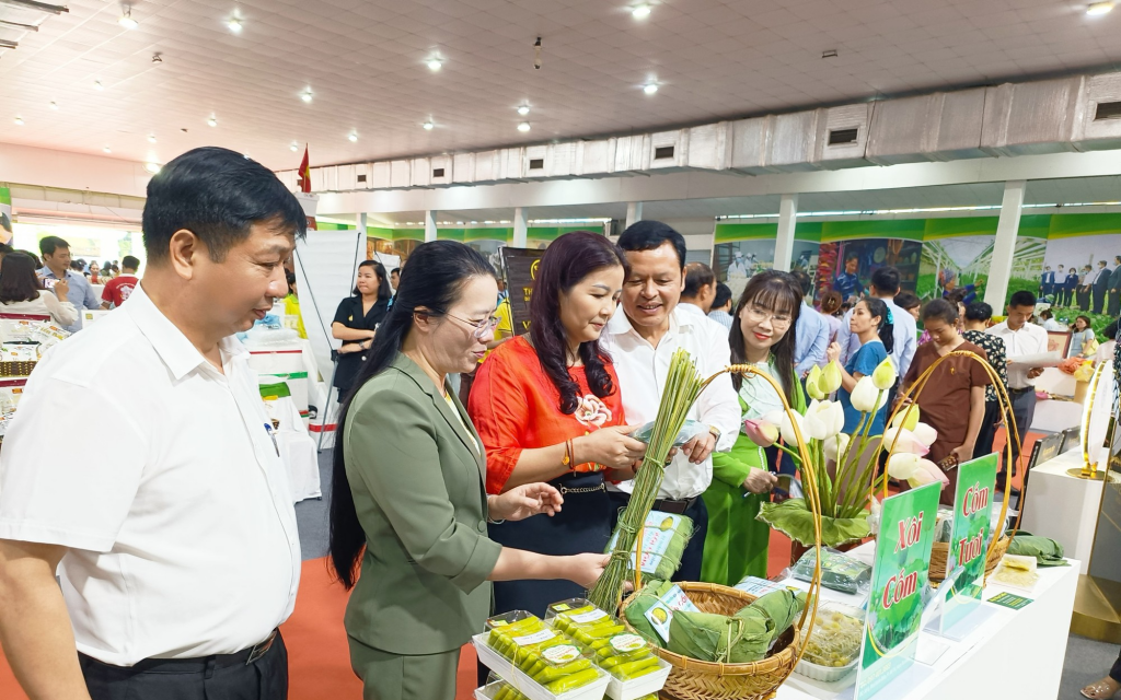 Chương trình OCOP: “Cú hích” làm đổi mới tư duy sản xuất nông nghiệp Thủ đô