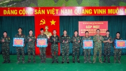 Bộ Chỉ huy Quân sự tỉnh Khánh Hòa gặp mặt khen thưởng cán bộ, chiến sĩ