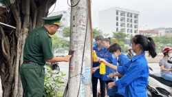 Mạnh tay xoá "rác" trên tường