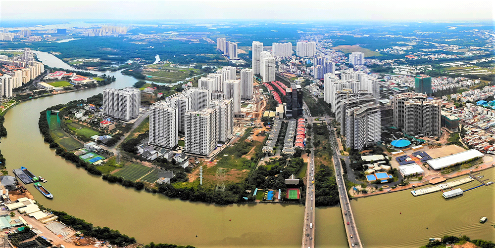 Cung đường Nguyễn Hữu Thọ từ chân cầu Kênh Tẻ (Quận 7) đi về phía huyện Nhà Bè