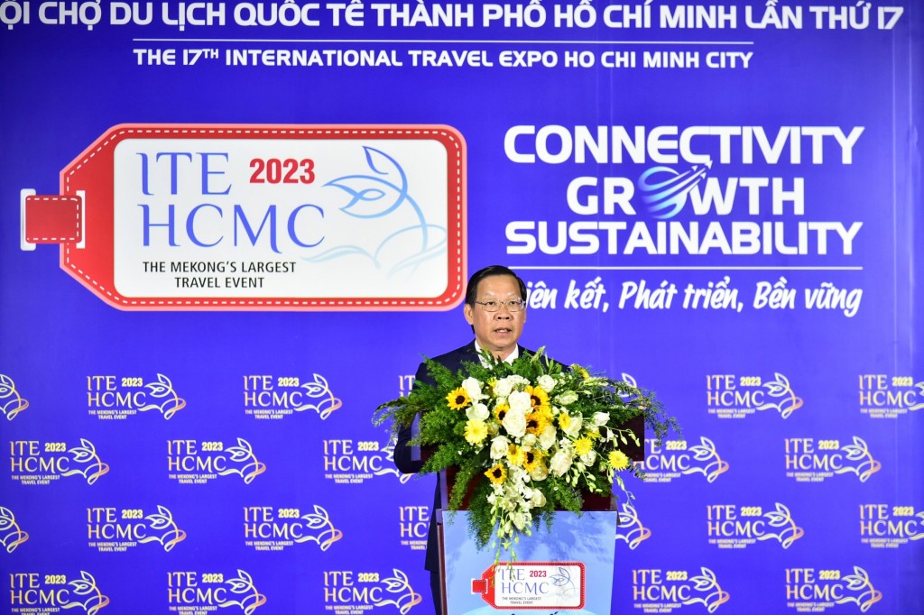 Chủ tịch UBND TP Hồ Chí Minh Phan Văn Mãi phát biểu khai mạc hội chợ