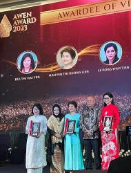 Tổng Giám đốc IPPG Lê Hồng Thuỷ Tiên nhận giải doanh nhân nữ ASEAN