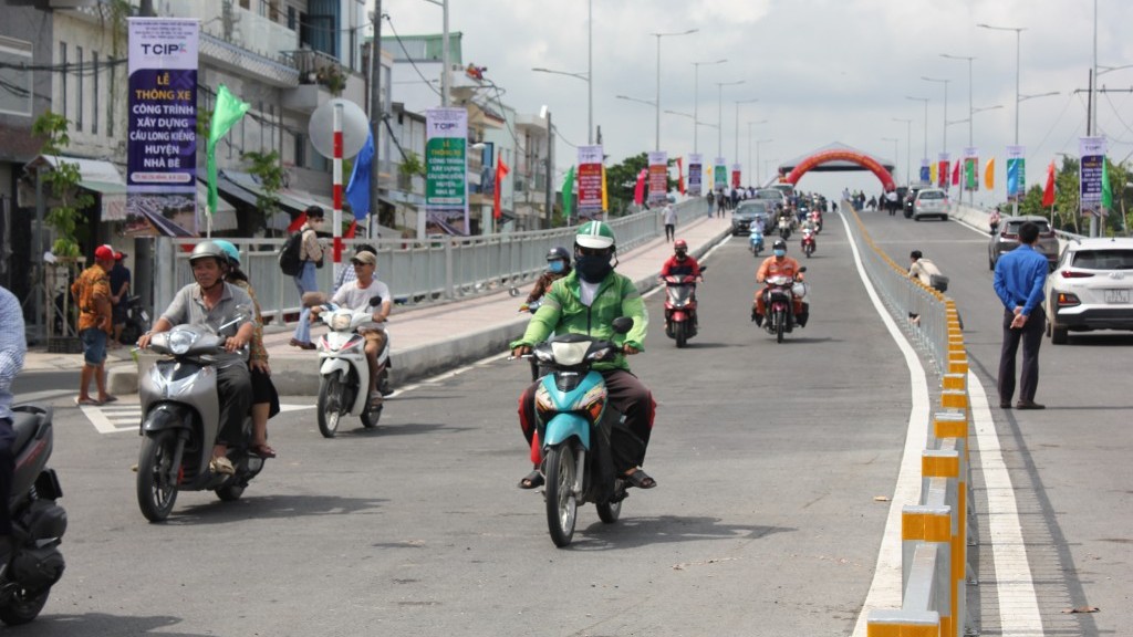 TP Hồ Chí Minh: Cầu Long Kiểng thông xe sau 23 năm phê duyệt