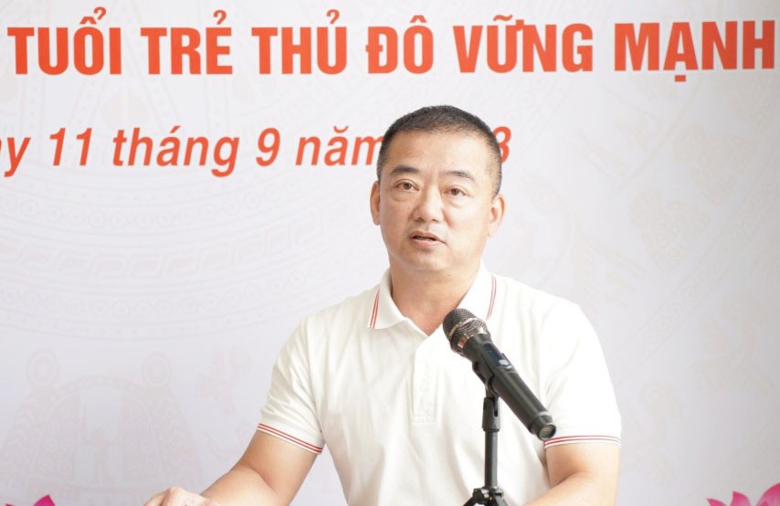 Ủy viên Ban biên tập, Trưởng ban Kinh tế Phạm Anh Tuấn phát biểu tham luận