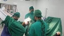 Áp dụng kỹ thuật phẫu thuật kết hợp xương cho bé 7 tuổi bị gãy 2 xương cẳng tay